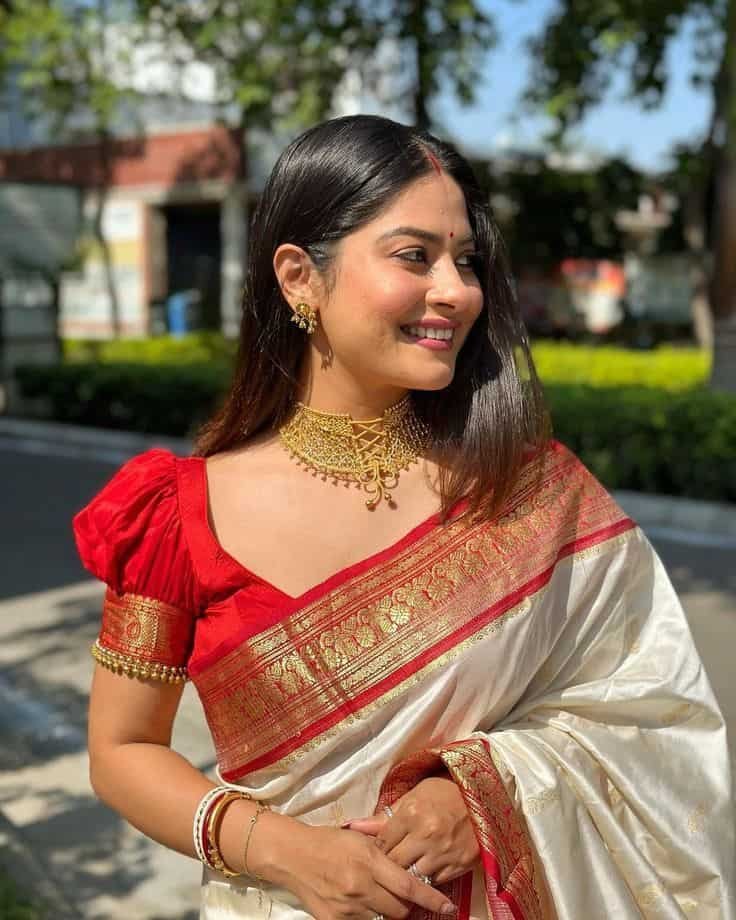 Border Blouse Design