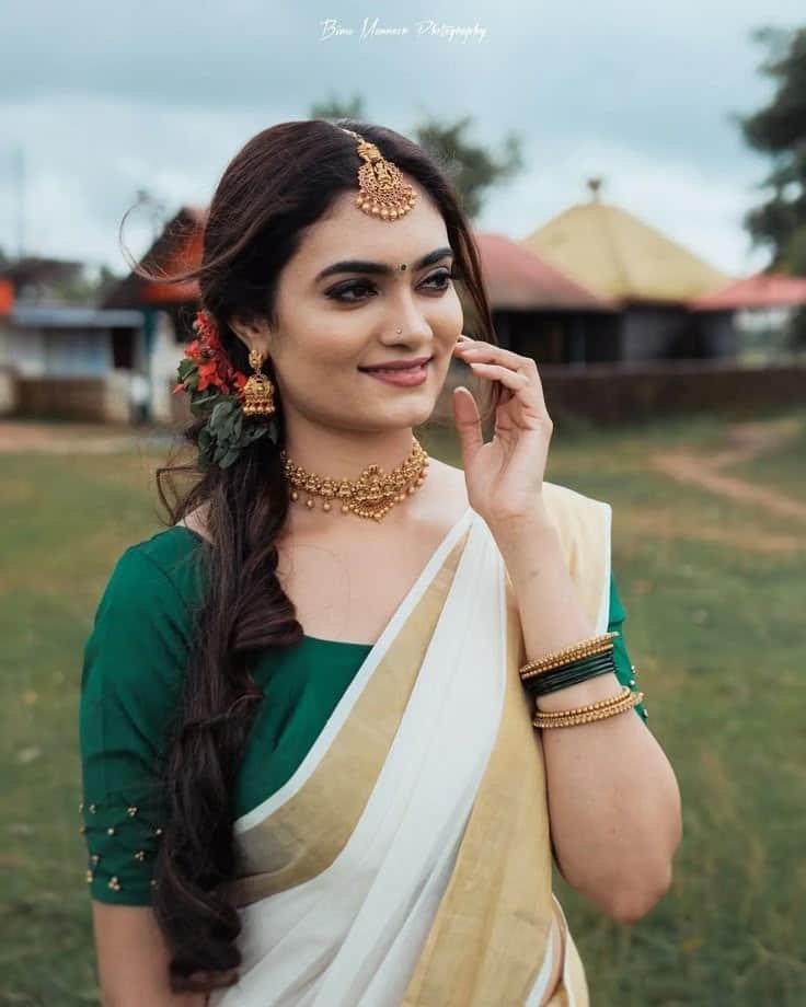 Green Blouse Design for Kerala Saree2