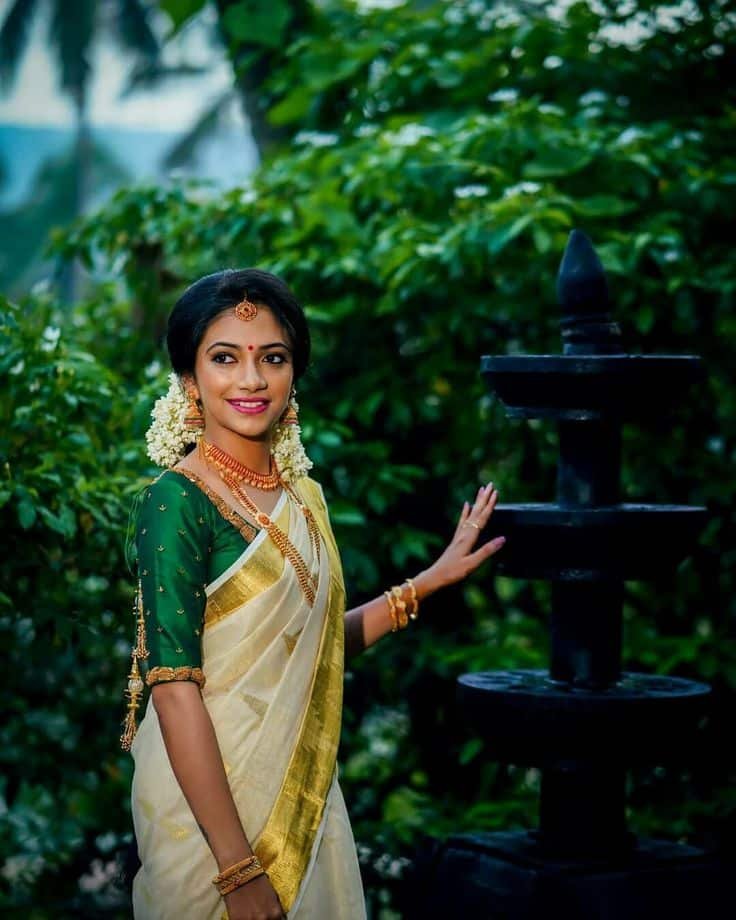 Green Blouse Design for Kerala Saree4
