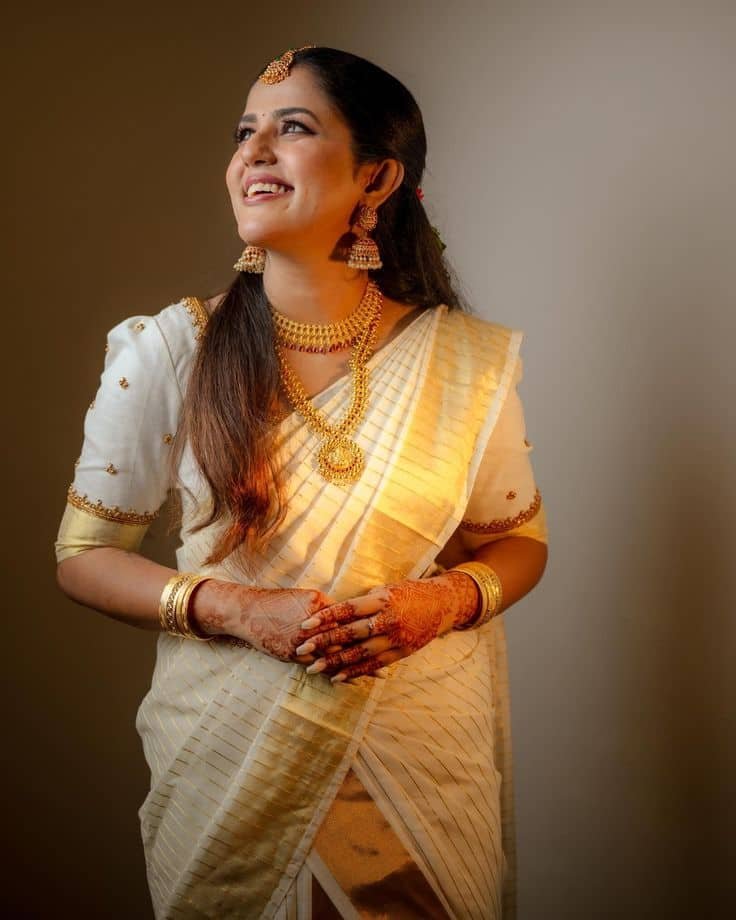 Kerala Wedding Saree Blouse Design4