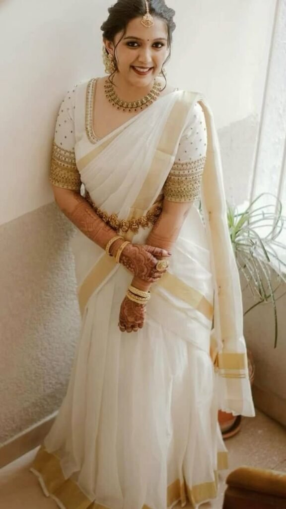 Kerala White Saree Blouse Designs 1