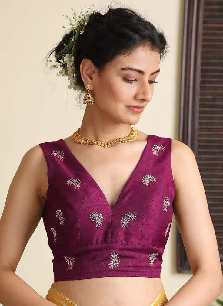 Simple V neck blouse cutting