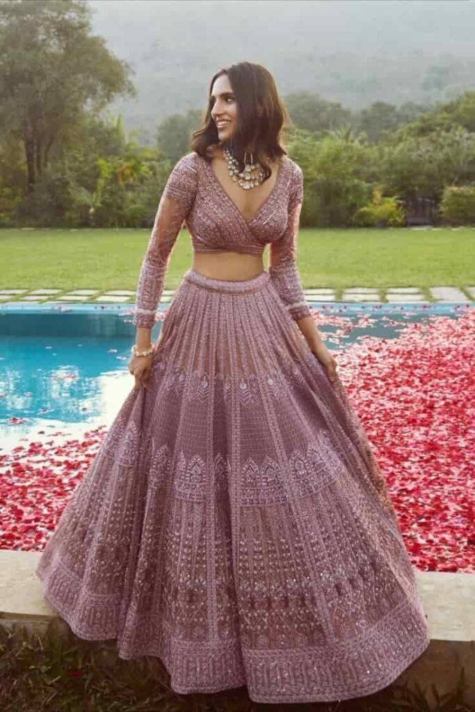 full sleeve lehenga blouse design