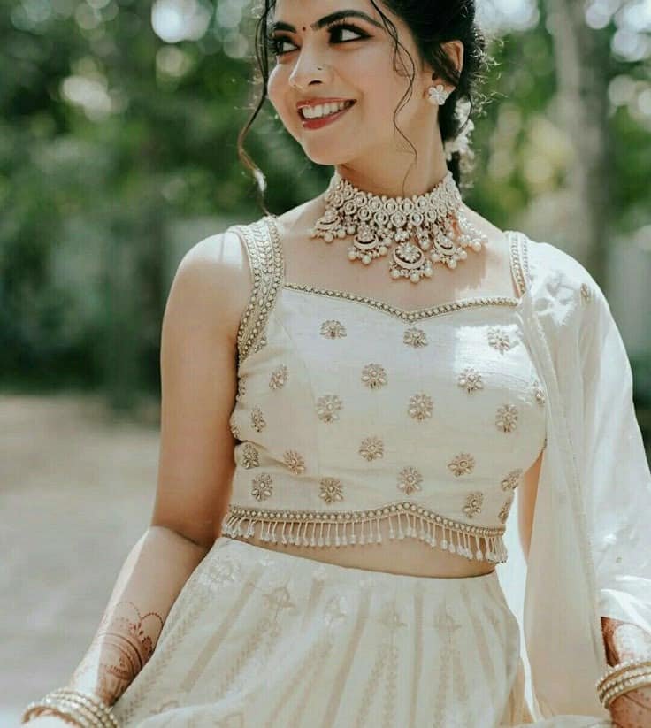 lehenga blouse design sleeveless