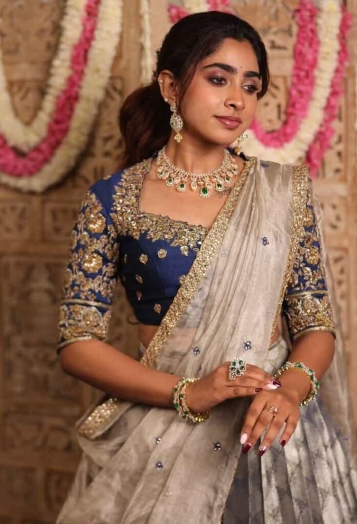 Stylish Lehenga Blouse Design