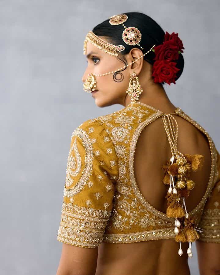 Blouse Back with Latkans
