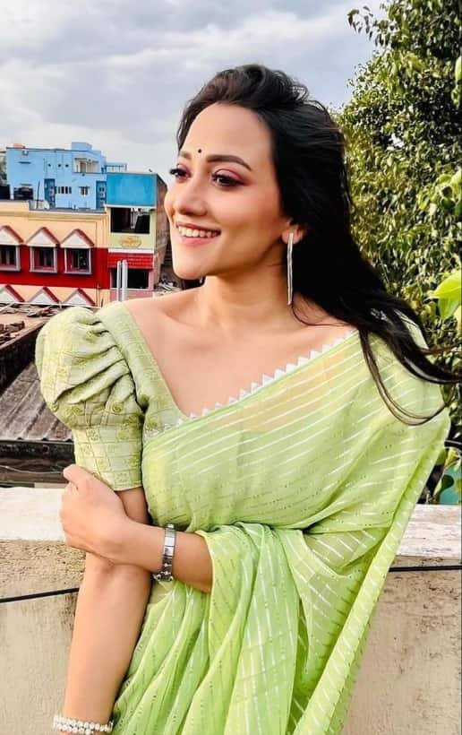 Latest Puff Sleeve Saree Blouse Trends for 2025