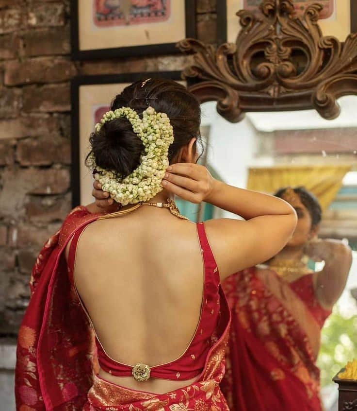 Backless Blouse for Reception