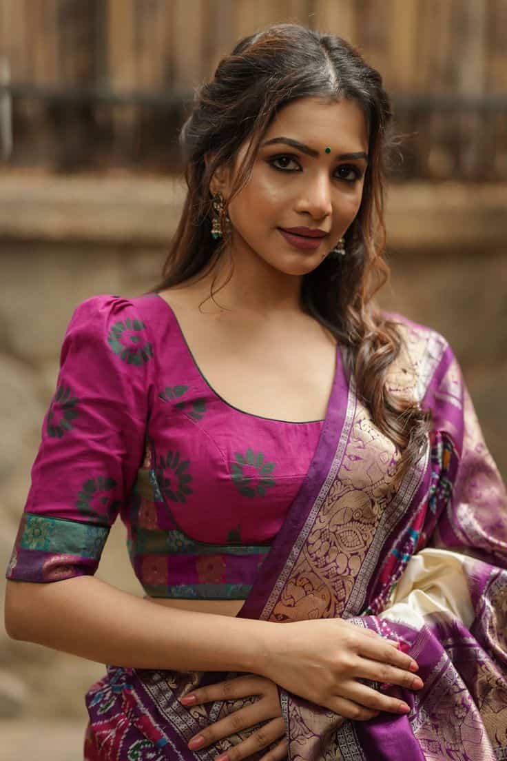30+ Best Handloom Blouse Design Ideas for Sarees & Lehengas - Blouse ...