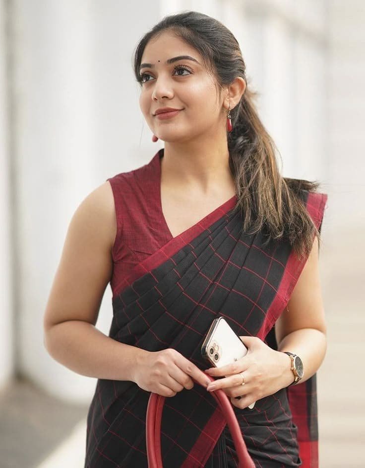 Sleeveless Handloom Blouse
