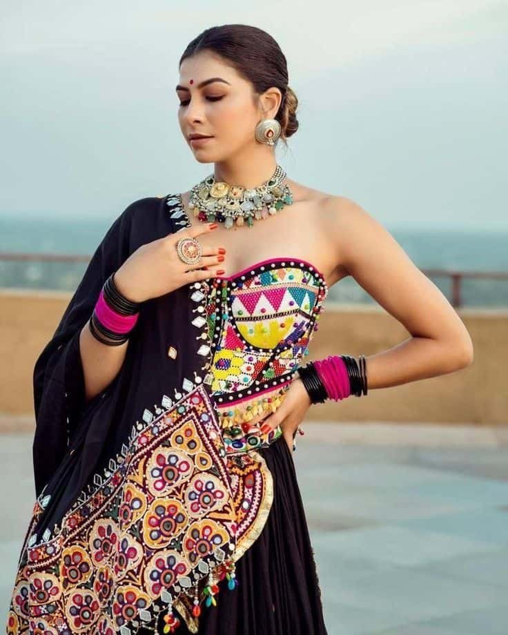 Latest blouse front neck designs for Navratri