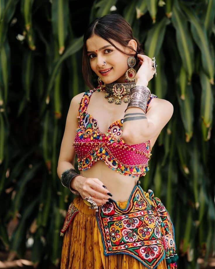 Modern front open blouse designs for Navratri