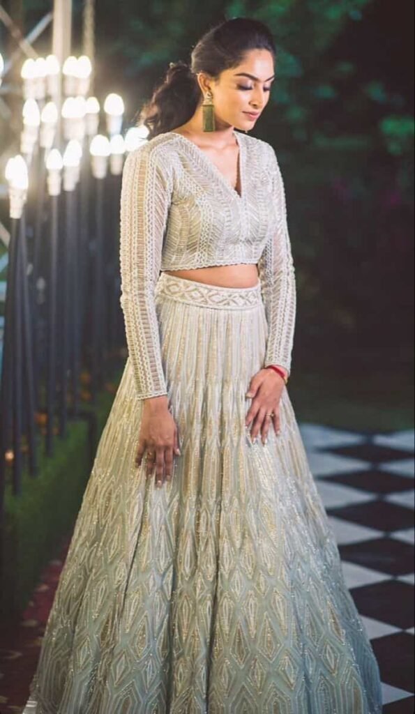 Stylish Lehenga Blouse Design Full Sleeve