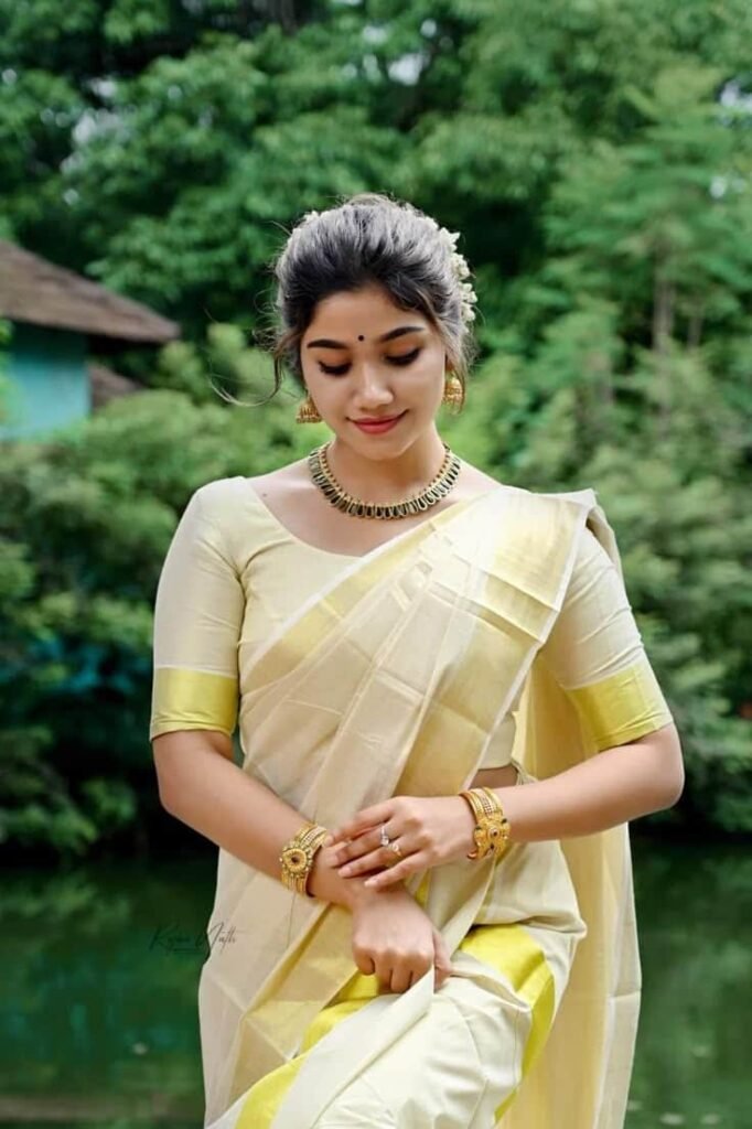 Kerala Saree Blouse Designs Front