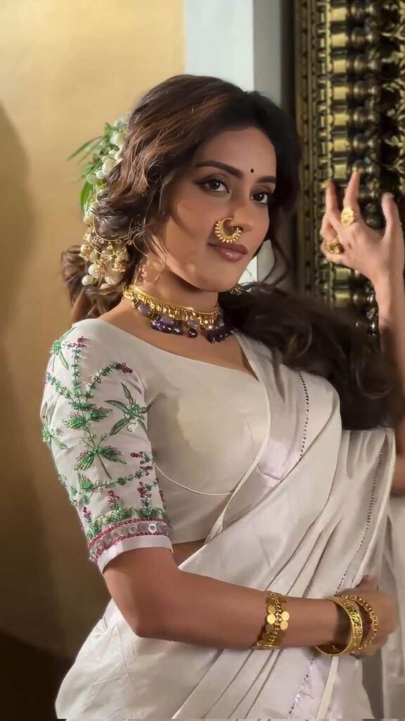 Off White Blouse Embroidery Designs