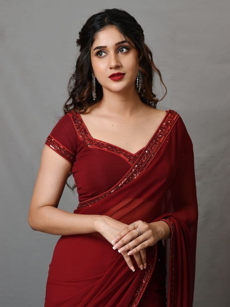 Sweetheart Neck Front Blouse Designs