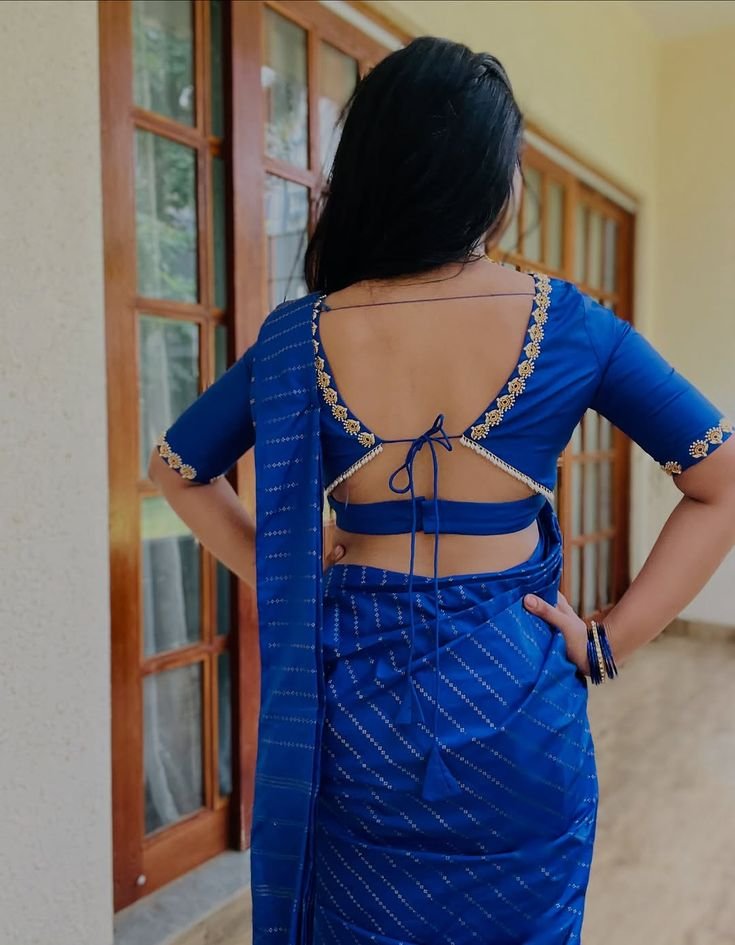 Simple Blouse Back Design with Dori